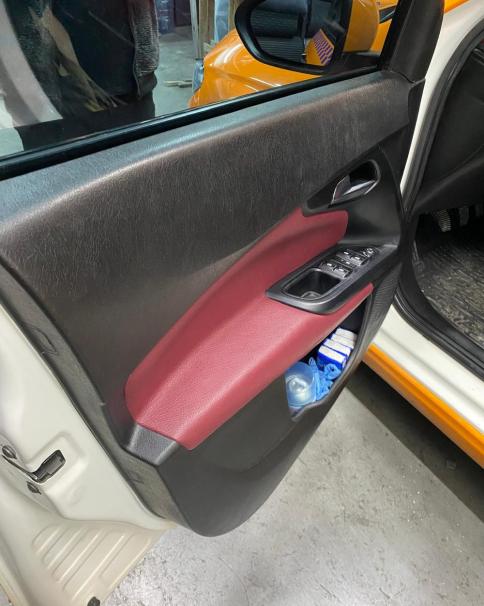 Aydemir Oto Döşeme kapı iç döşeme uygulaması